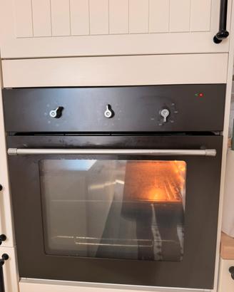 Forno autoventilato marca Whirpool