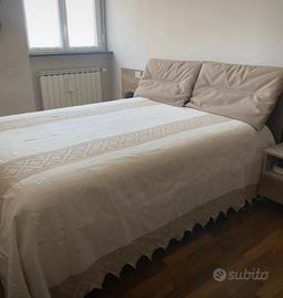 coperta in lino fatta a mano con inserti del 1800