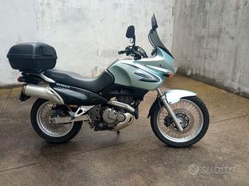 Suzuki Freewind XF650 Anno 2001 - 31.000 km