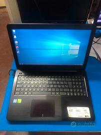 Notebook Asus F556U processore core i5