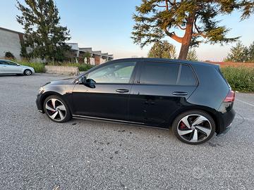Golf GTI 245 cv 2020