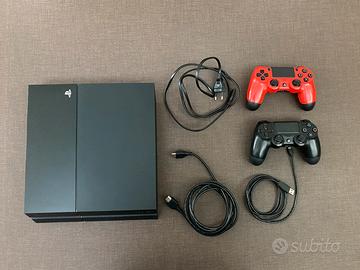 Ps4 500 gb + 2 joystick e 6 giochi