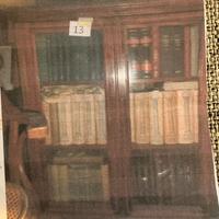 Libreria bassa antica