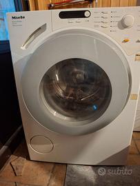 Lavatrice Miele modello Novotronic W 1511