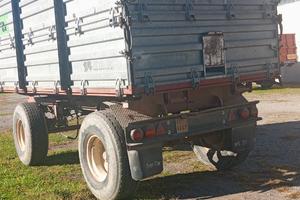Rimorchio agricolo