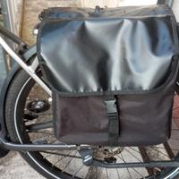 Borsoni laterali per bicicletta