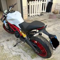 Ducati monster 797