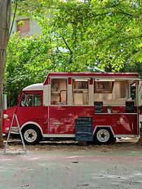 Food truck Citroen hy 1969 street food