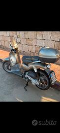 Aprilia Scarabeo 100 4 tempi a Palau