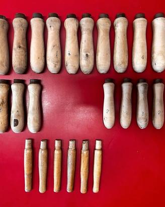 Serie manici in legno per lime ed attrezzi