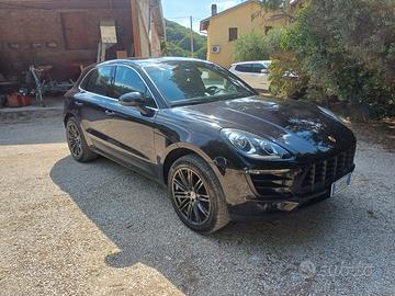PORSCHE Macan - 2014