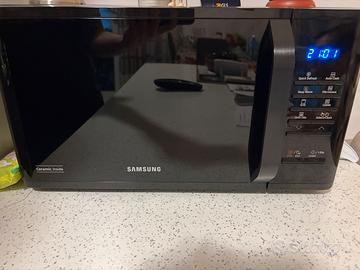 Samsung Forno a Microonde Grill 23L