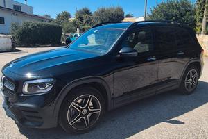 Mercedes GLB 220 Premium 4 Matic AMG