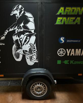 Carrello portamoto chiuso