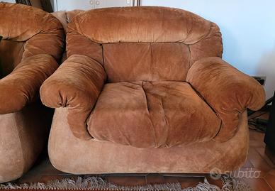 poltrone in pelle scamosciata