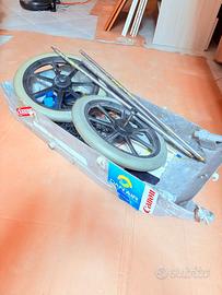 Carretto per trasporto realizzato a mano