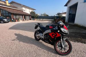 aprilia rs 125
