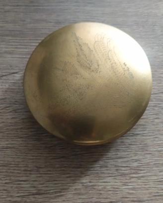 Scatolina vintage in ottone con coperchio 