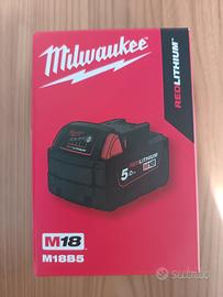 batteria Milwaukee M18 5.0 Ah nuova 
