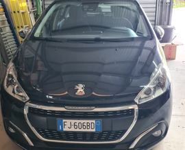 Peugeot 208 1.6 100cv
