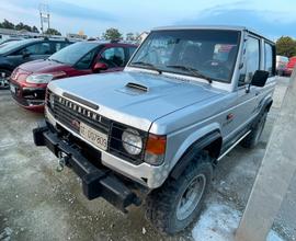 Mitsubishi pajero autocarro