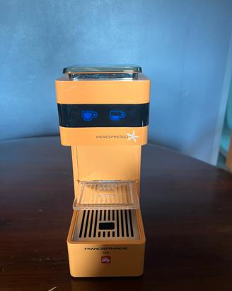 Francis Francis for illy – Y3A Iperespresso