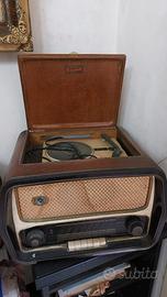 Radio con giradischi antico anni 50