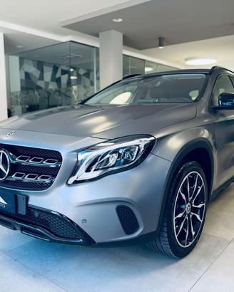 Mercedes-Benz GLA 180 d Premium AMG auto