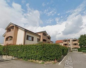 Bilocale Bernareggio con garage e balcone