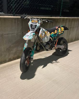KTM 125