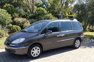 Peugeto 807