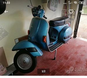 Noleggio Vespa PX 1981 Targa Originale Roma