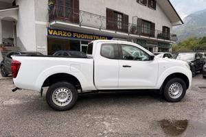 Nissan Navara 2.3 dCi 4WD King Cab Acenta