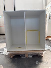 Armadio basso a giorno