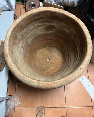 Vaso in teracotta 80 cm h70cm
