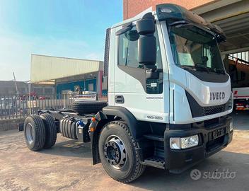 Camion A TELAIO IVECO EUROCARGO 180E32