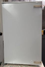 Frigorifero da incasso classe A+ cm. 87,6x54x55