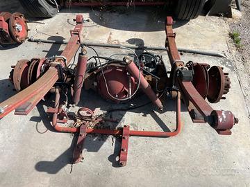 Ponte posteriore iveco eurocargo 65 75 bloccaggio