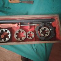 maschi e filiere vari passi manuali 