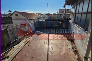 Soluzione di 130 mq con terrazzo a livello