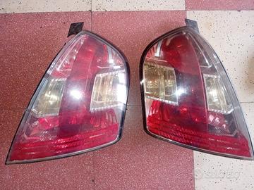 fanali posteriori fiat stilo
