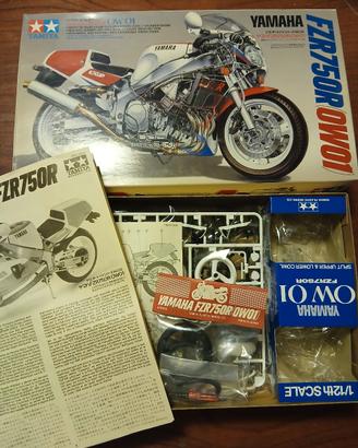 Tamiya 1/12 Yamaha FZR 750R