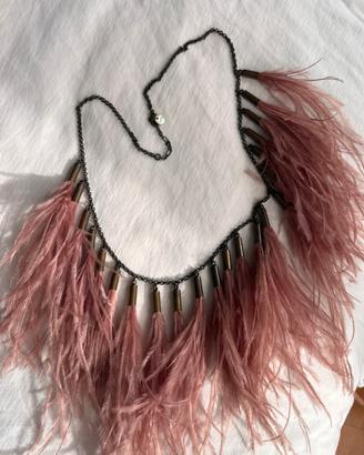 Collana  piume rosa e acciaio