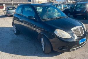 Lancia Ypsilon 1.4 Argento Ecochic GPL
