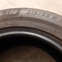 Copertoni 215/65 R17 estivi Michelin – ottime cond