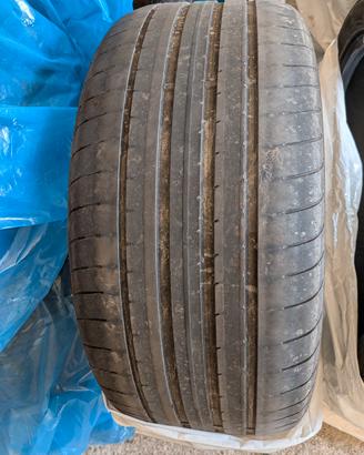 pneumatici Goodyear  245:40;19   94W