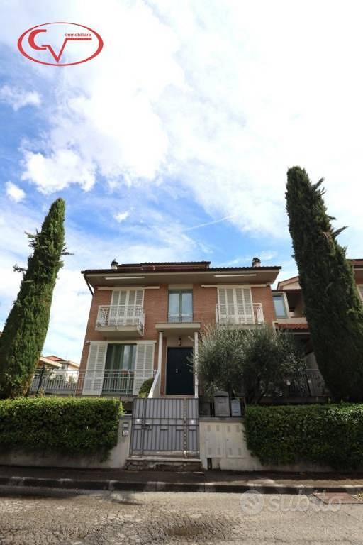 Casa – Montevarchi, La Ginestra - Vista 2