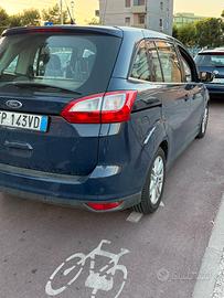 Ford grand cmax