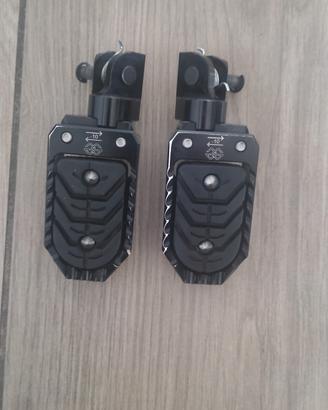 pedane pilota V-strom 1050