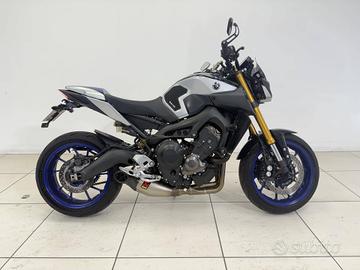 YAMAHA MT-09 850 SP